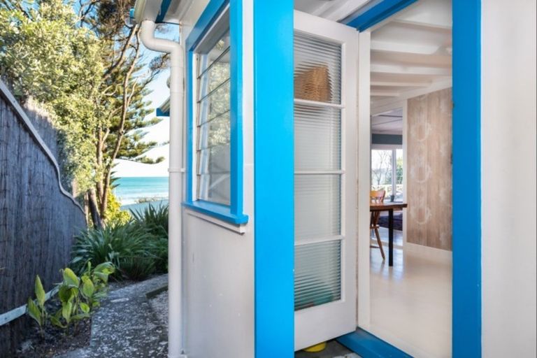 Photo of property in 12 Makorori Beach Road, Makorori, Gisborne, 4073