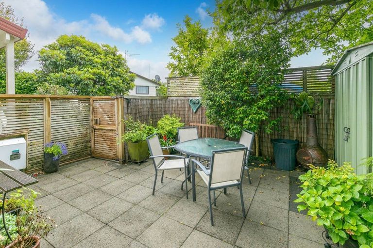 Photo of property in 17 Rigter Place, Enderley, Hamilton, 3214