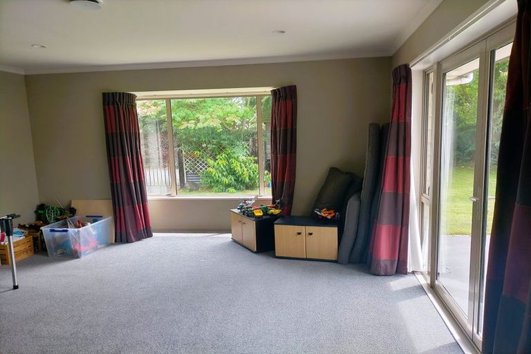 Photo of property in 4 Zuppicich Lane, Woodend, 7610