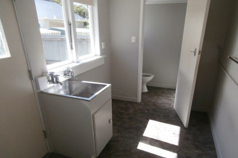 Photo of property in 2 Highgate Avenue, Merivale, Christchurch, 8014