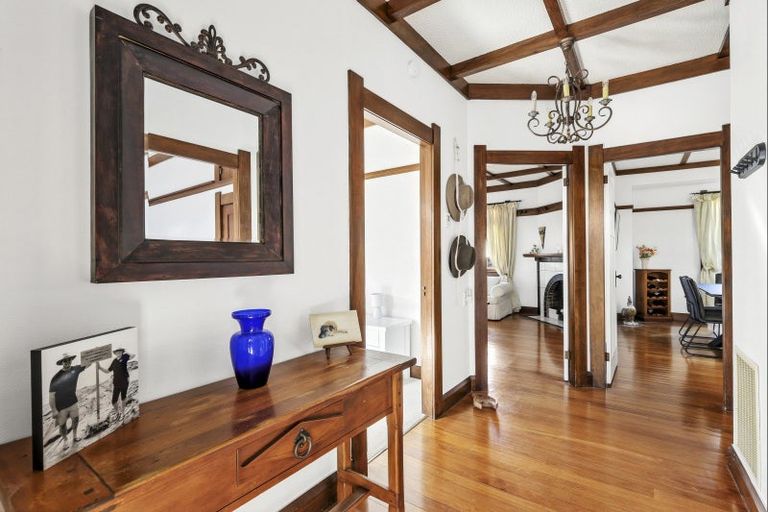 Photo of property in 72 Thornton Road, Cambridge, 3434