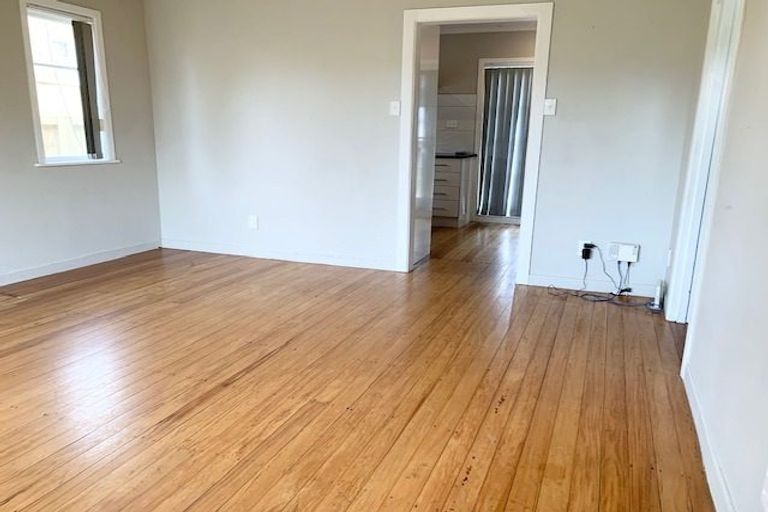 Photo of property in 383 West Coast Road, Glen Eden, Auckland, 0602