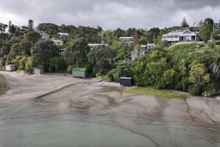 Photo of property in 30 Bay View Road, Raglan, 3225