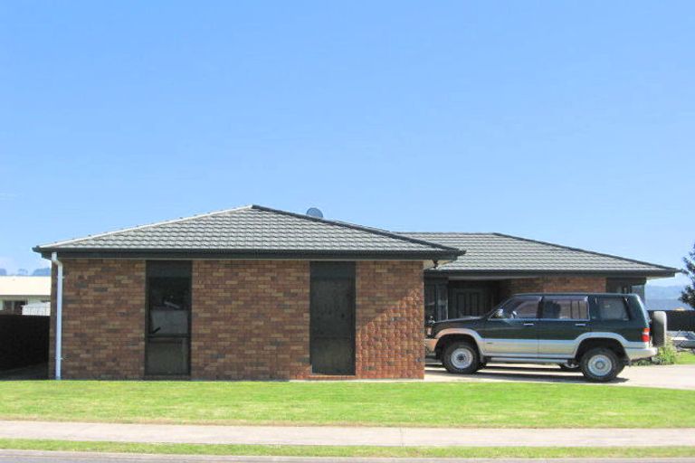 Photo of property in 27 Cholmondeley Crescent, Whitianga, 3510