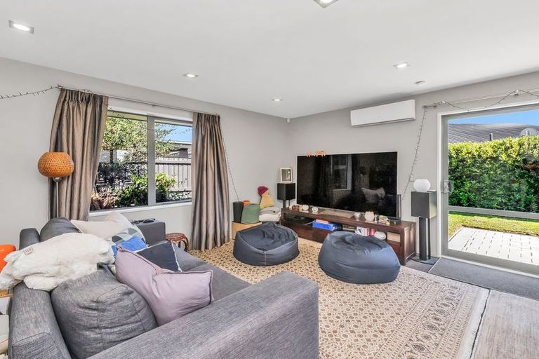 Photo of property in 21 Hamill Road, Halswell, Christchurch, 8025