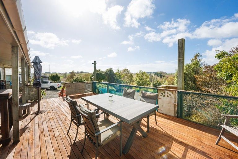 Photo of property in 1233 Makino Road, Halcombe, Feilding, 4777