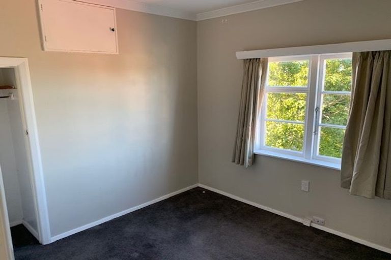 Photo of property in 28 Baroda Street, Khandallah, Wellington, 6035