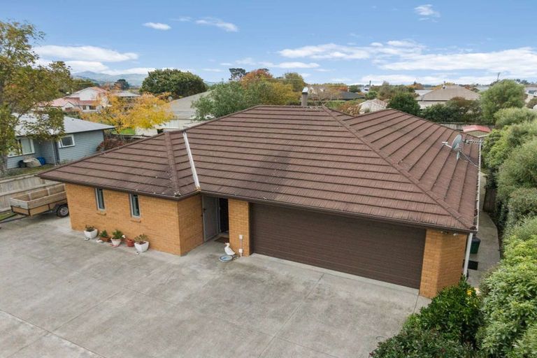 Photo of property in 3 Tararua Crescent, Carterton, 5713