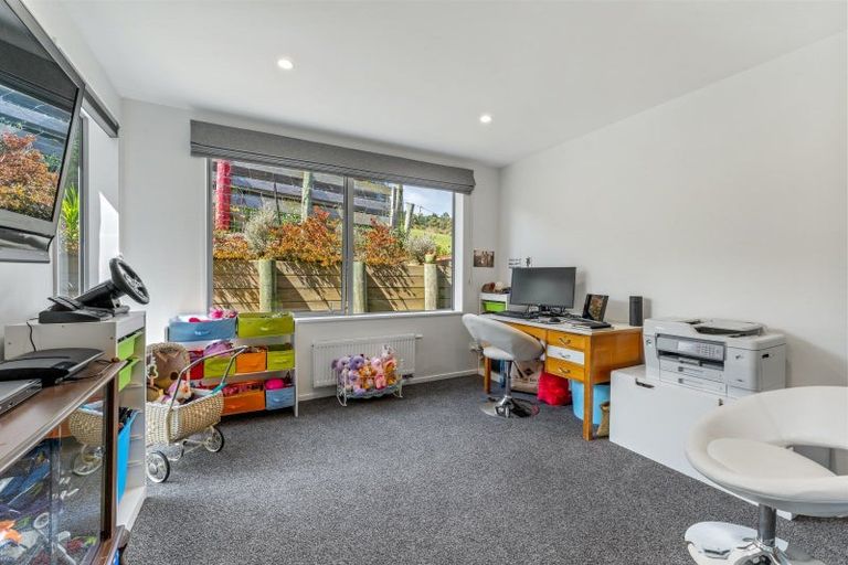 Photo of property in 32 Paterson Road, Mosgiel, 9092