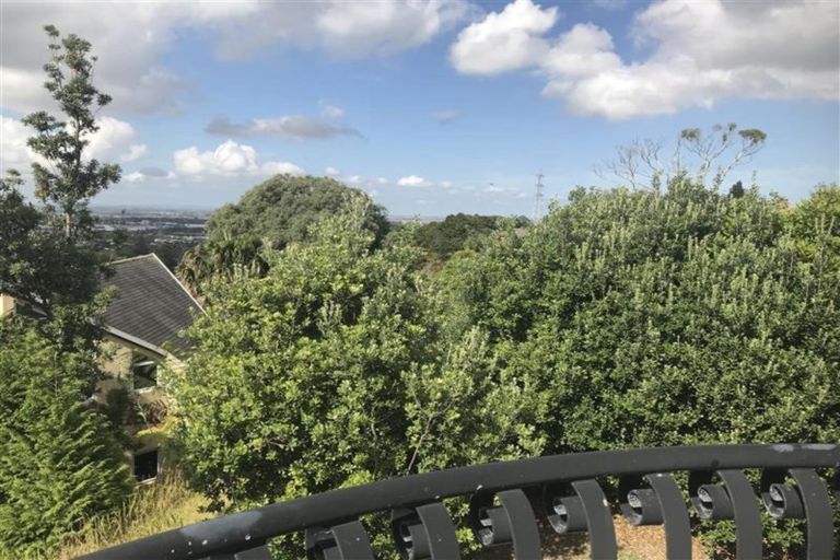 Photo of property in 251a Hill Road, The Gardens, Auckland, 2105