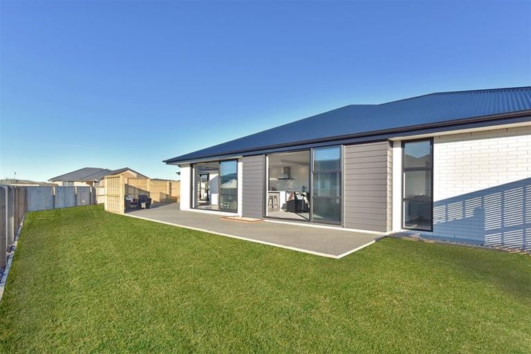Photo of property in 6 Blair Place, Kaiapoi, 7630