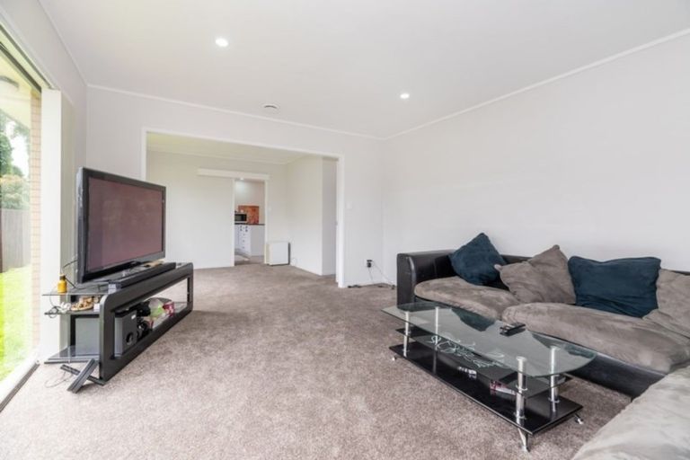 Photo of property in 17 Lochinver Road, Papatoetoe, Auckland, 2025