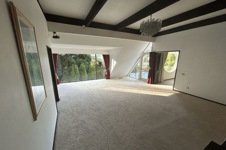 Photo of property in 454a Stokes Valley Road, Stokes Valley, Lower Hutt, 5019