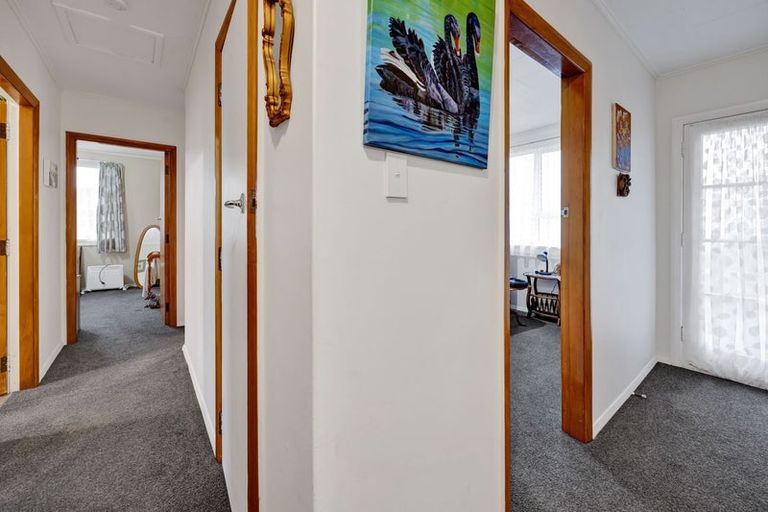 Photo of property in 50 Reid Avenue, Hawera, 4610