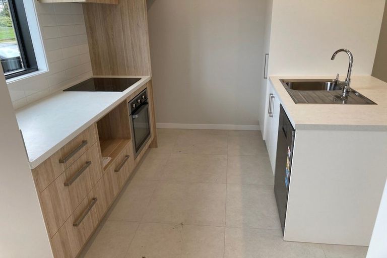 Photo of property in 21a O'meara Street, Swanson, Auckland, 0614