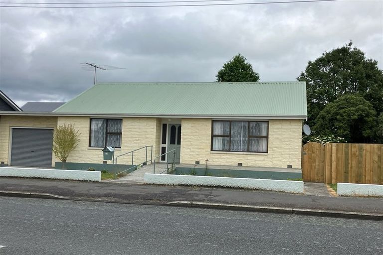 Photo of property in 13 Shakespeare Street, Milton, 9220