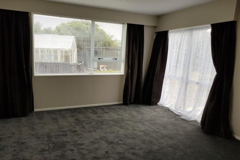 Photo of property in 19c Royal Park Drive, Parklands, Christchurch, 8083