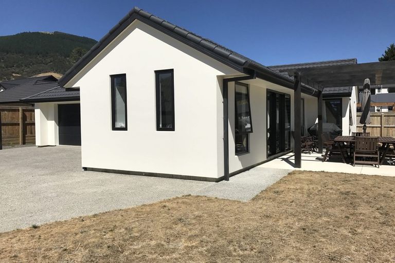 Photo of property in 61 Montebello Avenue, Stoke, Nelson, 7011