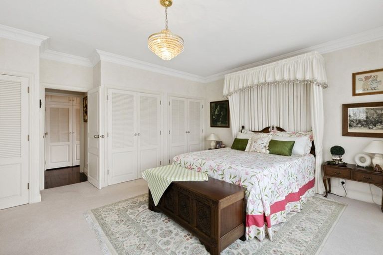 Photo of property in 46 Wai-iti Crescent, Woburn, Lower Hutt, 5010