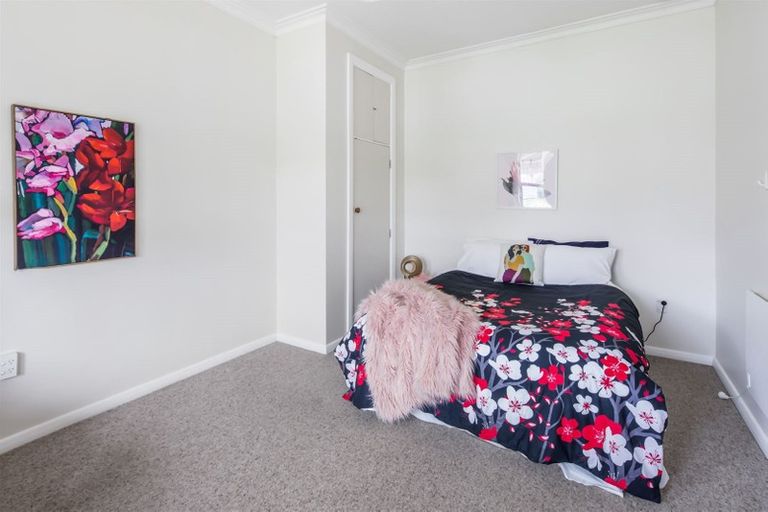 Photo of property in 6 Tarawera Road, Johnsonville, Wellington, 6037