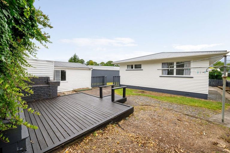 Photo of property in 16 Manapouri Place, Glenview, Hamilton, 3206