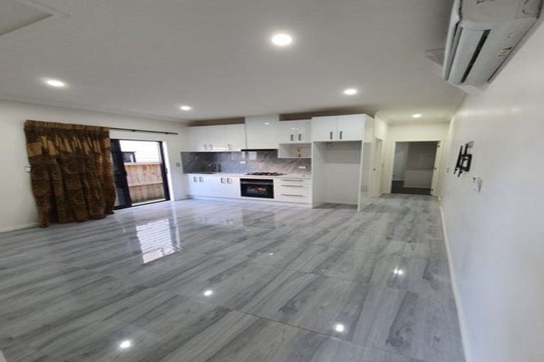 Photo of property in 98 Tir Conaill Avenue, Flat Bush, Auckland, 2019