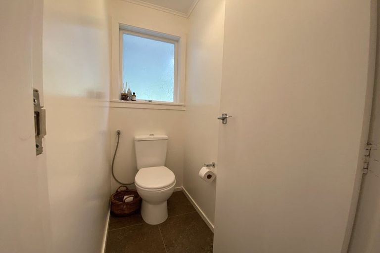 Photo of property in 13 Anne Street, Ferndale, New Plymouth, 4310
