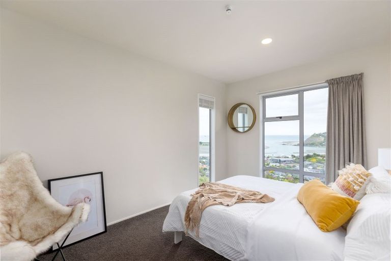 Photo of property in 16 Glendevere Terrace, Redcliffs, Christchurch, 8081