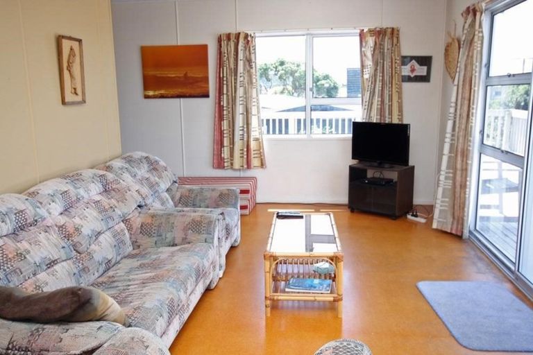 Photo of property in 321a Given Avenue, Whangamata, 3620