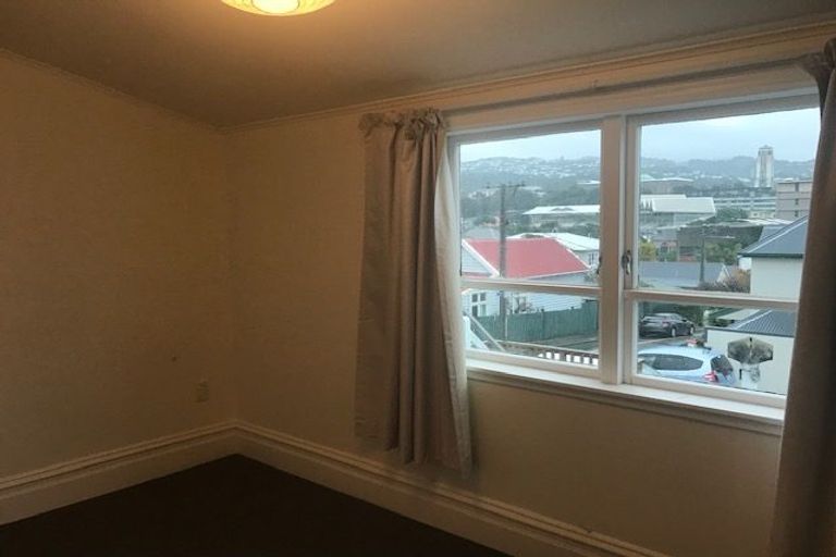 Photo of property in 130 Brougham Street, Mount Victoria, Wellington, 6011