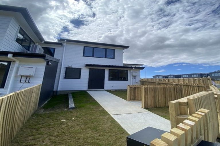 Photo of property in 13b Serjeant Street, Henderson, Auckland, 0612