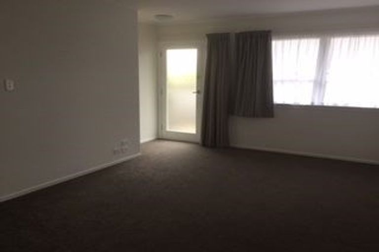 Photo of property in 176 West Tamaki Road, Glen Innes, Auckland, 1072
