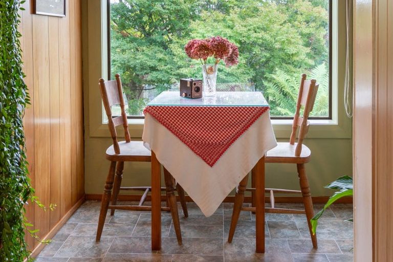 Photo of property in 16 Hunter Street, Dannevirke, 4930