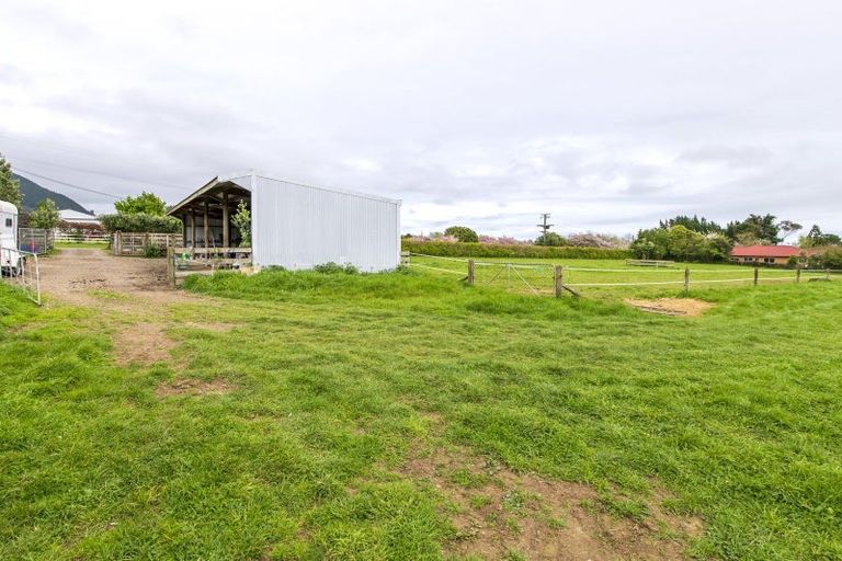 Photo of property in 34 Sutton Road, Te Horo, Otaki, 5582