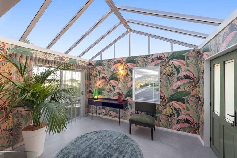 Photo of property in 13 Whitu Street, Khandallah, Wellington, 6035