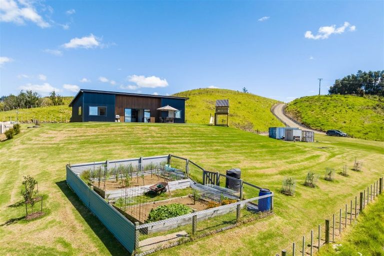 Photo of property in 440 Glenmohr Road, Waipu, 0582