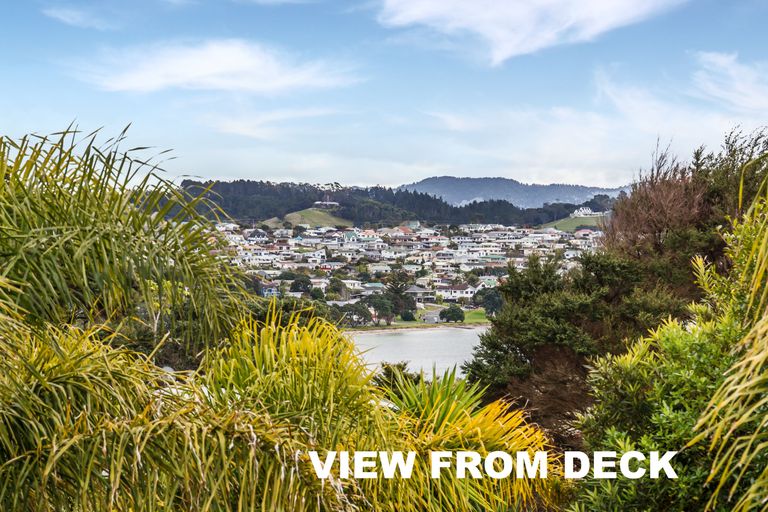 Photo of property in 16 Gerontius Lane, Snells Beach, 0920