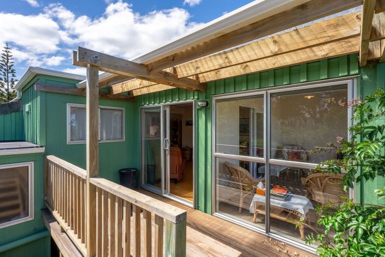 Photo of property in 69 Sims Road, Te Horo Beach, Otaki, 5581