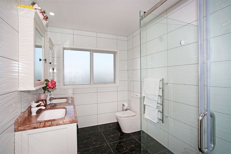 Photo of property in 15 Waitahu Rise, Pukekohe, 2120