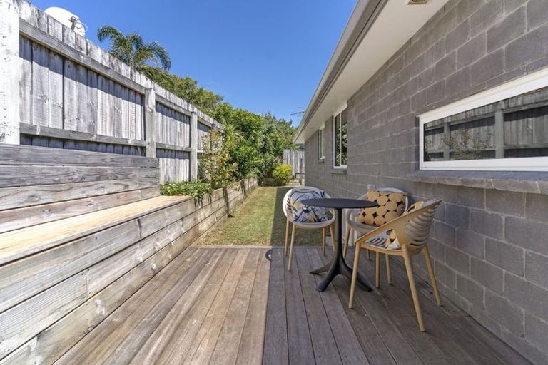Photo of property in 33 Denny Hulme Drive, Mount Maunganui, 3116
