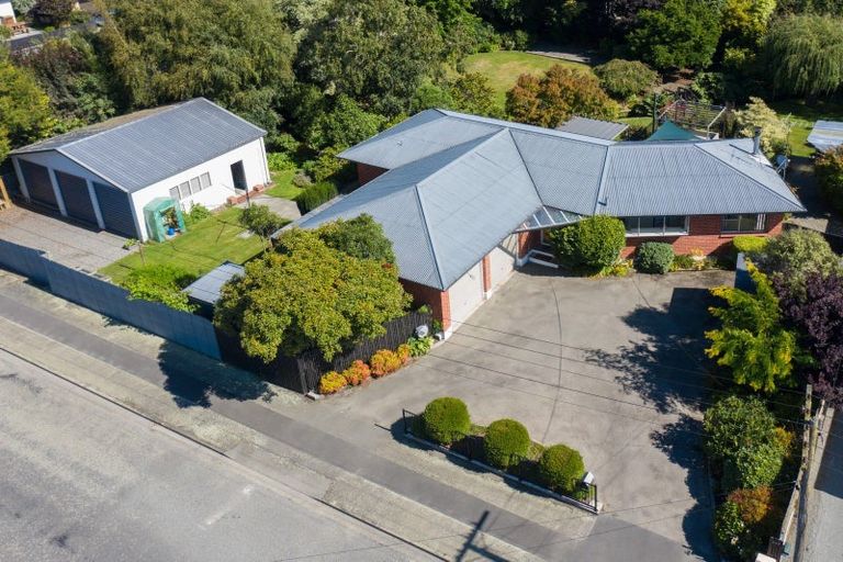 Photo of property in 52 Mcmurdo Street, Tinwald, Ashburton, 7700