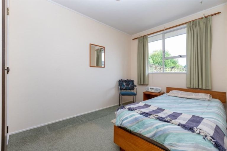 Photo of property in 2 Carew Street, Nawton, Hamilton, 3200