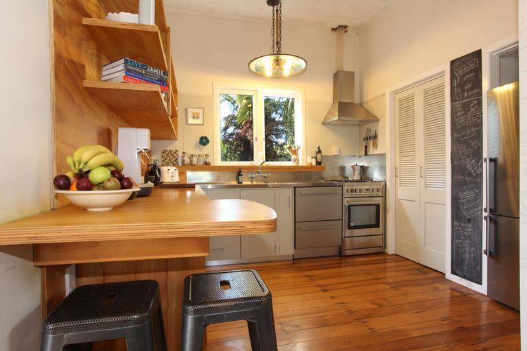 Photo of property in 641 Te Hutewai Road, Raglan, 3296