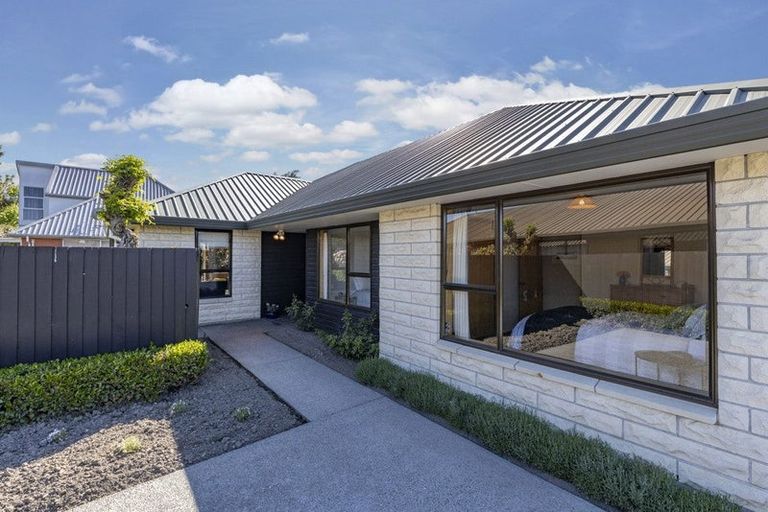 Photo of property in 10 Ben Nevis Drive, Broomfield, Christchurch, 8042