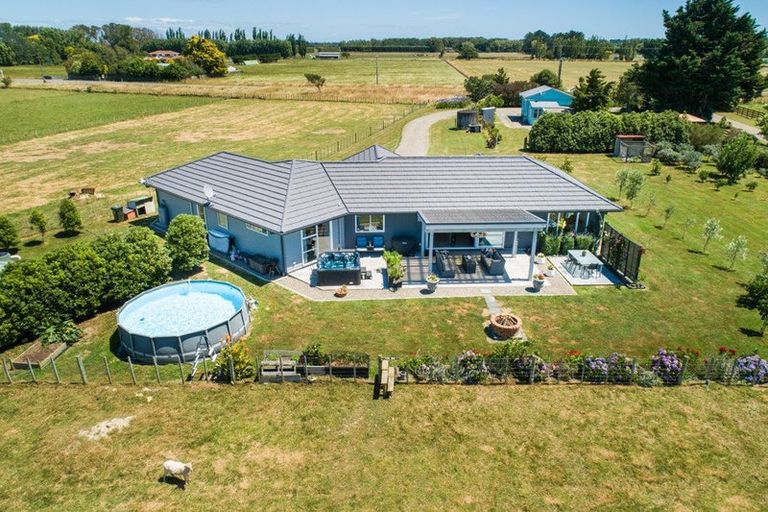 Photo of property in 1404a State Highway 3, Newbury, Palmerston North, 4475