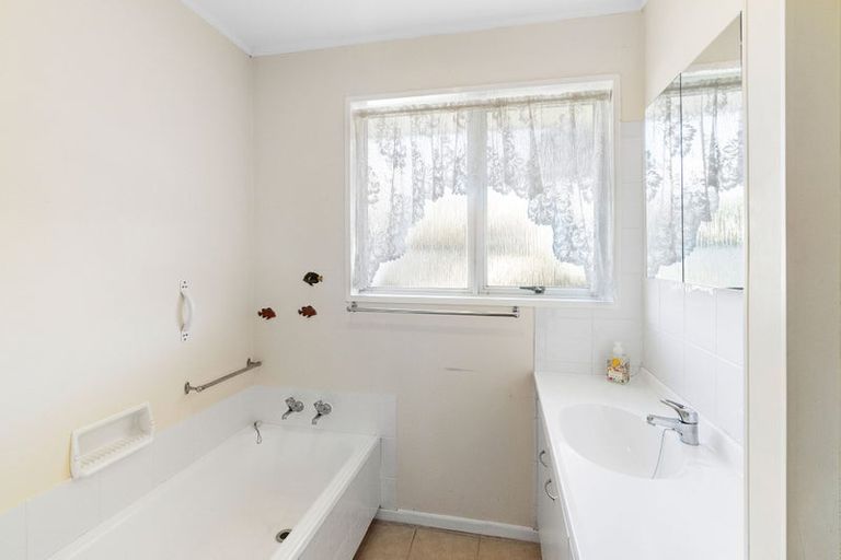 Photo of property in 27 The Avenue, Levin, 5510