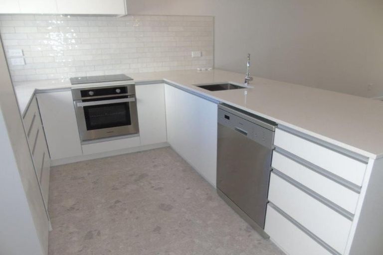 Photo of property in 9/23 Middleton Road, Johnsonville, Wellington, 6037