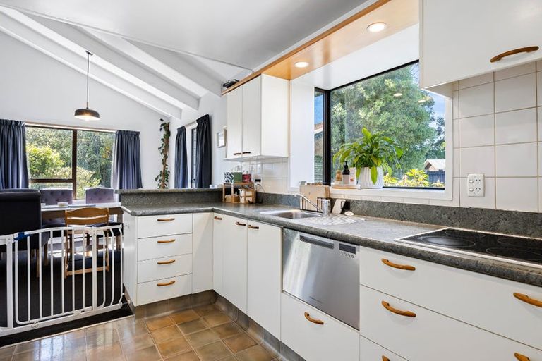 Photo of property in 4 Woodfield Place, Woodend, 7610