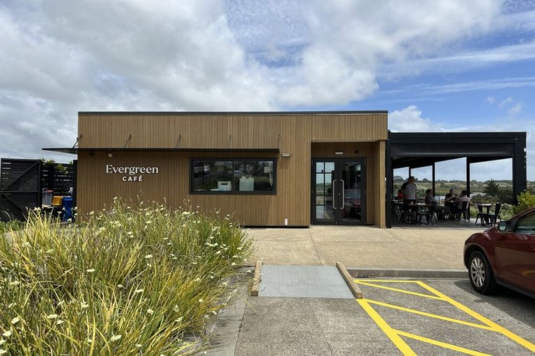 Photo of property in 25 Ngakoro Road, Karaka, Papakura, 2113