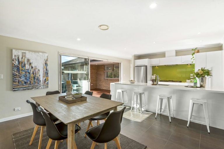 Photo of property in 18 Lemon Grove Lane, Greenhithe, Auckland, 0632
